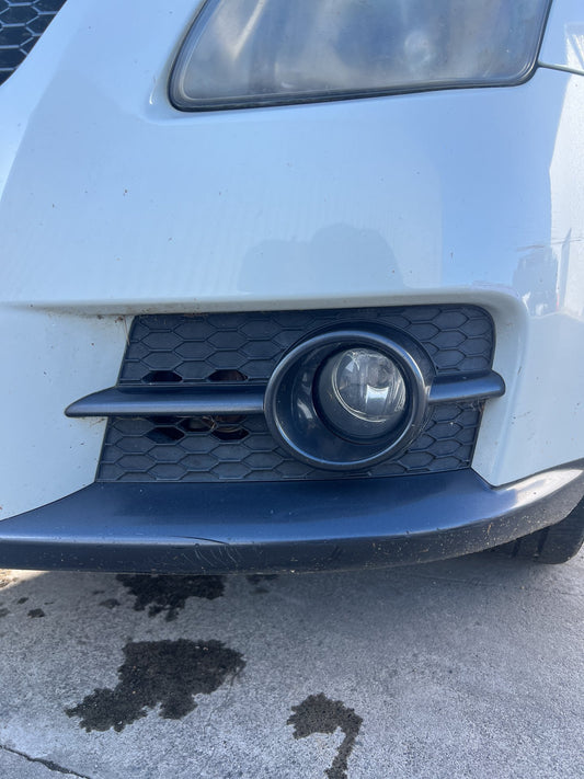 2006 Suzuki Swift ZC31S - Left Fog Light PN: 021714