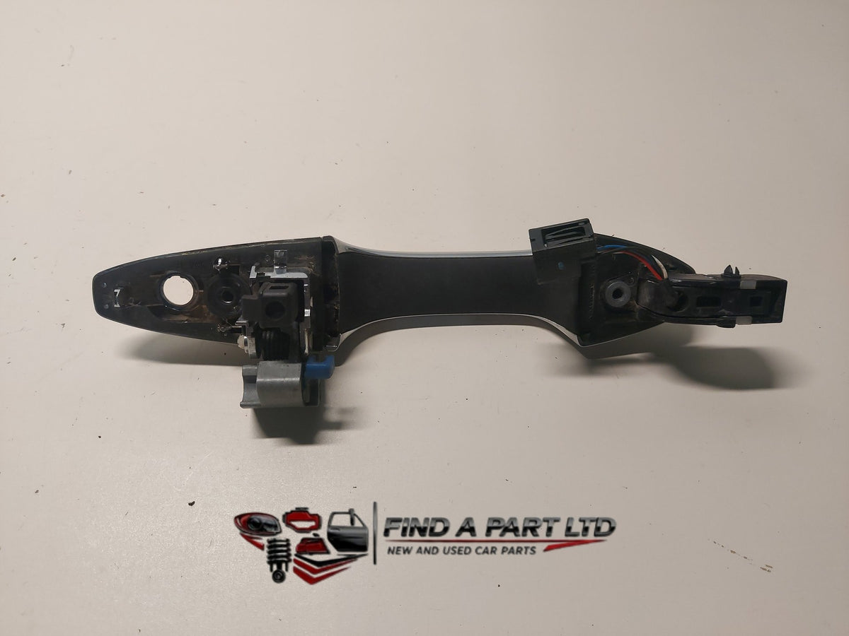2007 Honda CR-V RE4 - Right Front Exterior Door Handle PN: