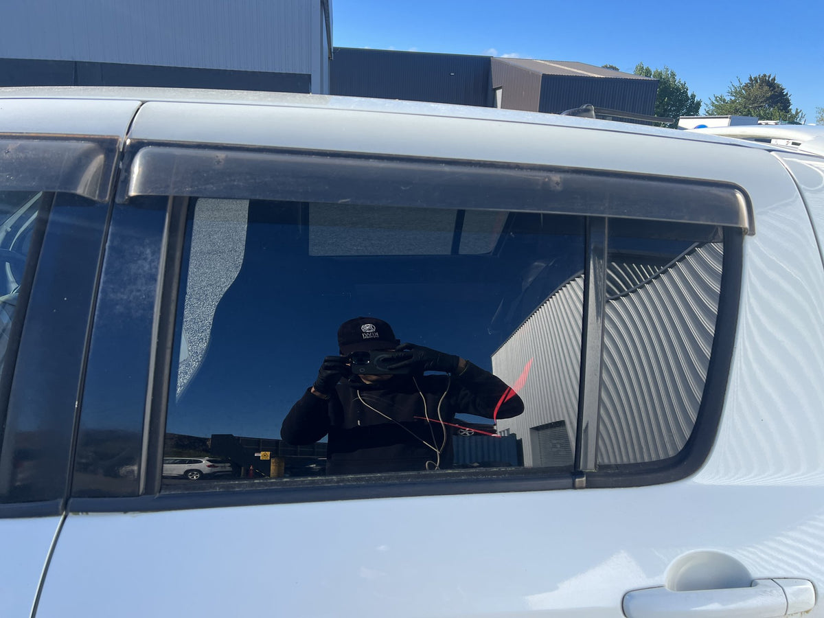 2006 Suzuki Swift ZC31S - Left Rear Door Window PN: M262