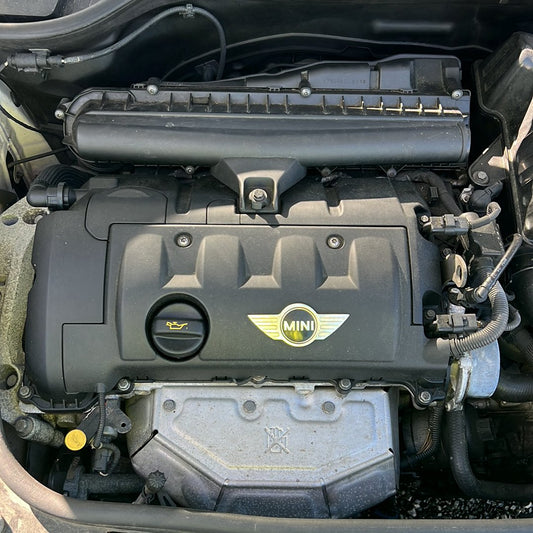 2008-2014 MINI Cooper R55 WMWML320X0TM93432 - Engine Cover PN: