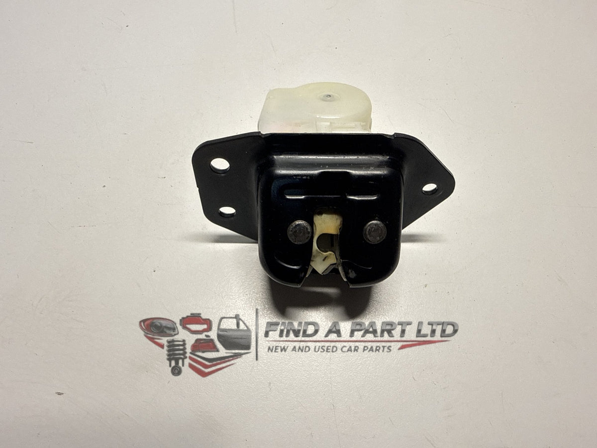 2015 Nissan Wingroad Y12 - Tailgate Lock Mechanism PN: