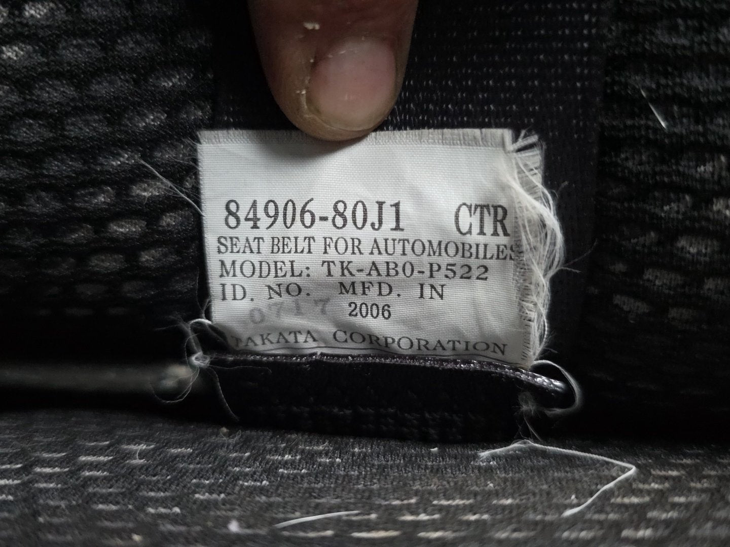 2006-2012 Suzuki SX4 YA11S - Rear Centre Seat Belt and Stalk PN: 84906-80J1 TK-AB0-P522